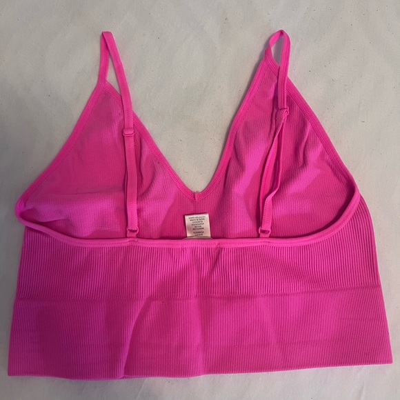 Crop top - Picture 2 of 2